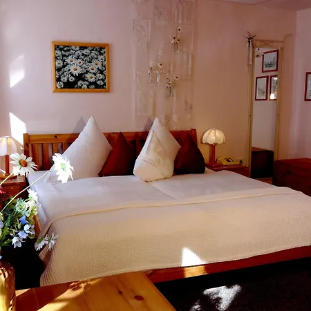 Logis L'Auberge Gutshof-2